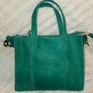 Beautiful Portland Leather Reef Lola with Zipper